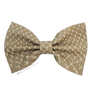 Beige Leather Bow B01